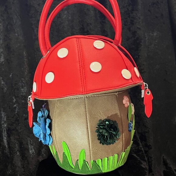 Mushroom-shaped purse with flower and grass details, 2 handles - Picture 8 of 16